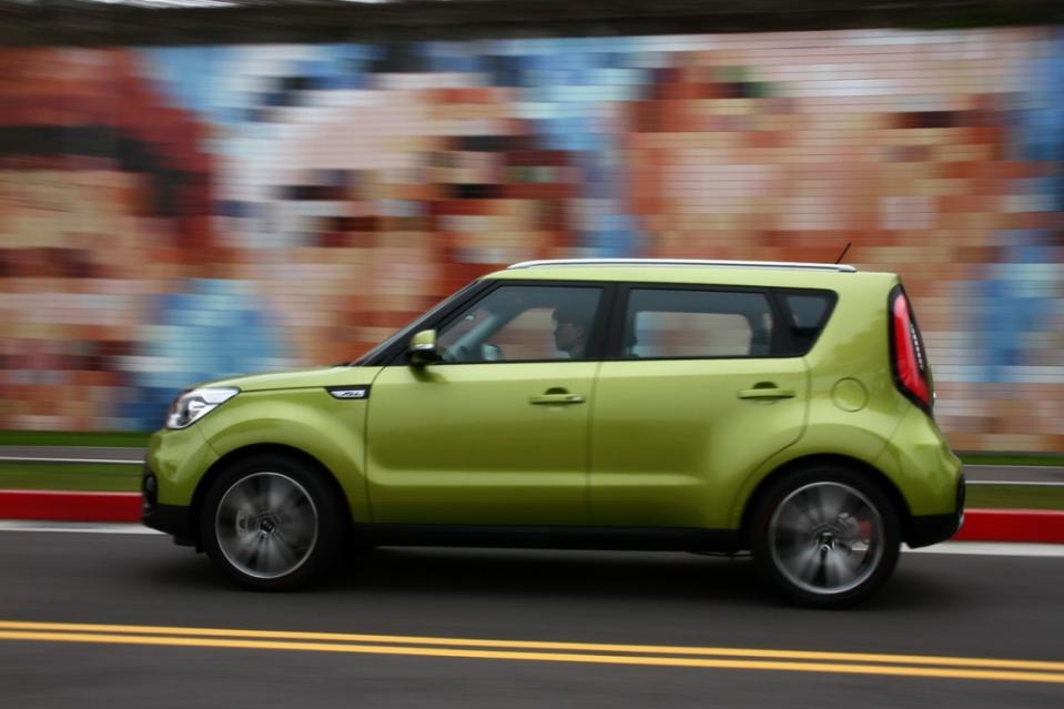 小資潮車！Kia Soul 1.6柴油震撼版試駕報導