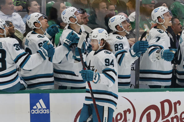 Olfosson's 1st NHL goal powers Stars to 5-2 win over Sharks