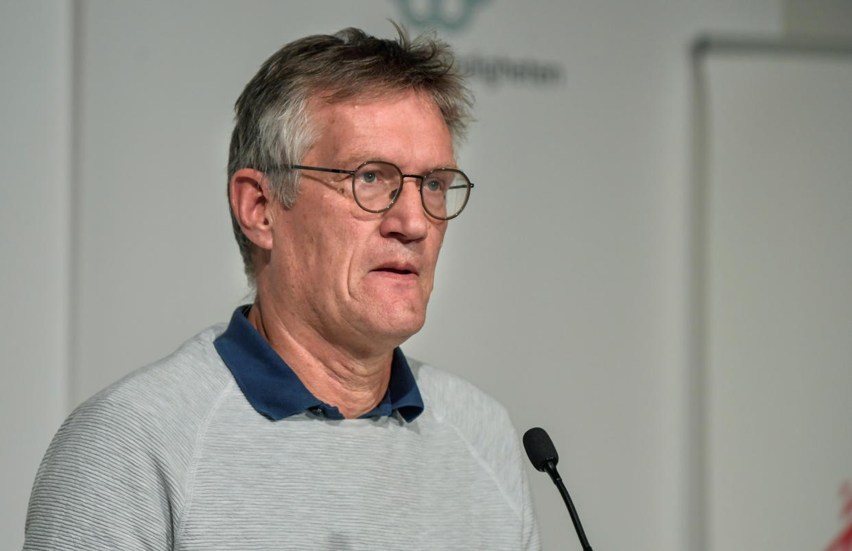 State epidemiologist Anders Tegnell of the Public Health Agency attends a news conference on the coronavirus pandemic situation in Stockholm, Sweden October 29, 2020. Anders Wiklund/TT News Agency via REUTERS ATTENTION EDITORS - THIS IMAGE HAS BEEN SUPPLIED BY A THIRD PARTY. SWEDEN OUT.