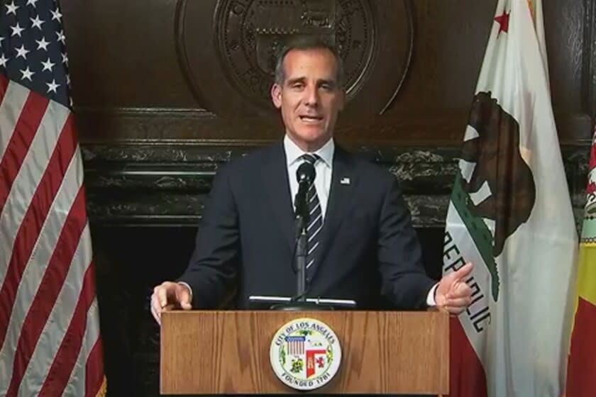 Garcetti_covid-19_update_LA_thmb.jpg