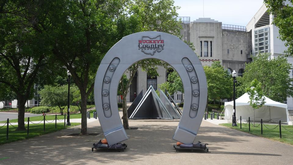 A plastic horseshoe stands outside Ohio Stadium ahead of the Buckeye Country Superfest.