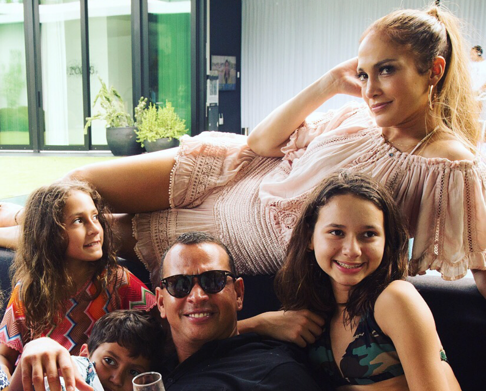 Alex Rodriguez and Jennifer Lopez (Photo: Instagram)