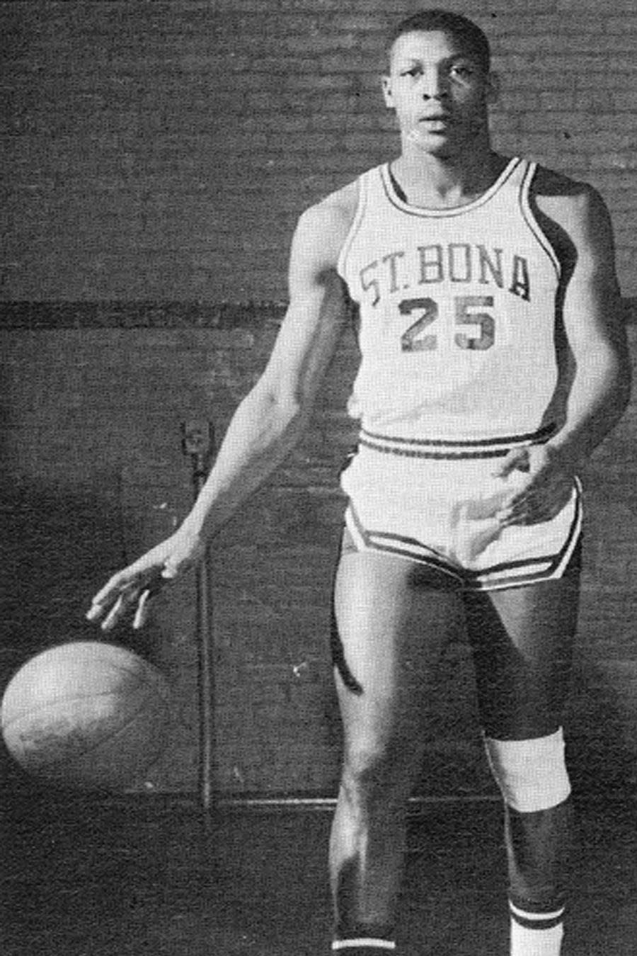 George Carter graduated from St. Bonaventure in 1967. His college basketball program called him one of the program's "best-ever men's players" when he died in November.