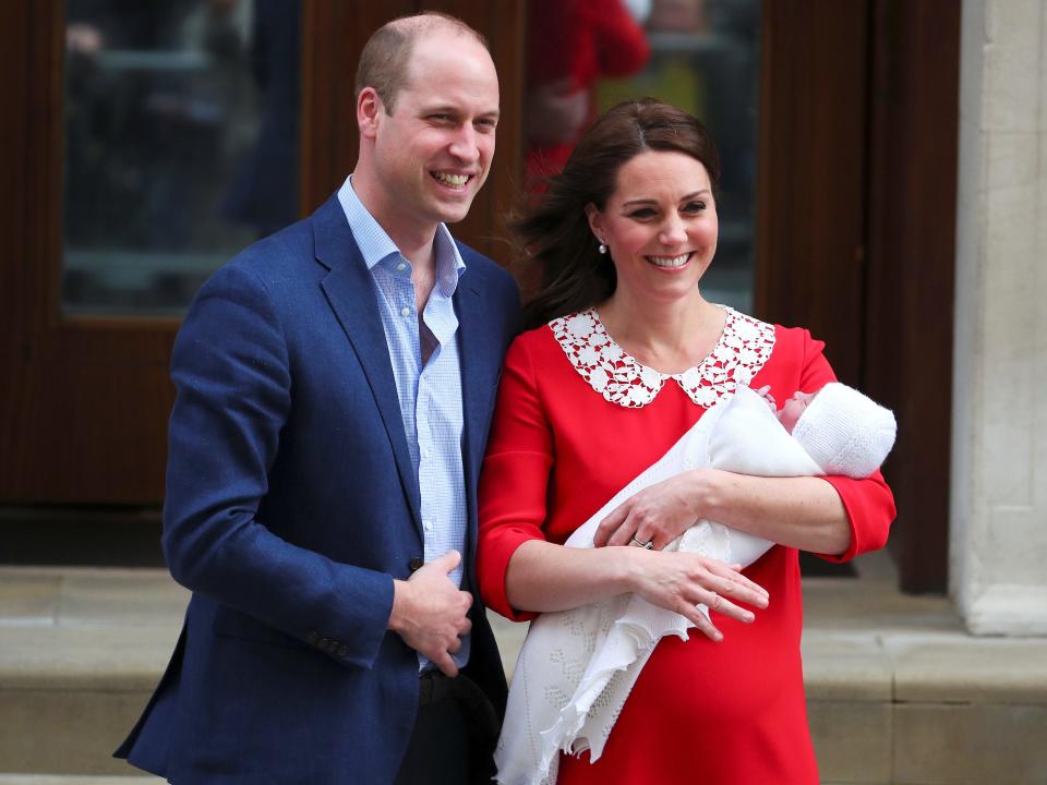 Prince William and Kate Middleton leave the hospital with Prince Louis shortly after his birthin 2018.