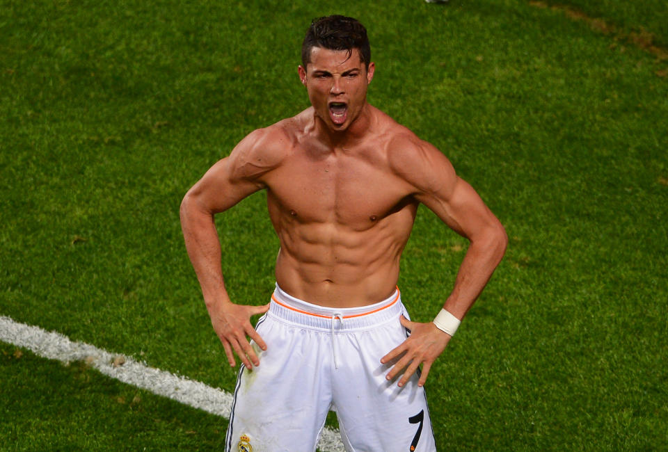 Cristiano Ronaldo gusta de lucir su torneado cuerpo en cualquier ocasión. Foto: dreipunkt