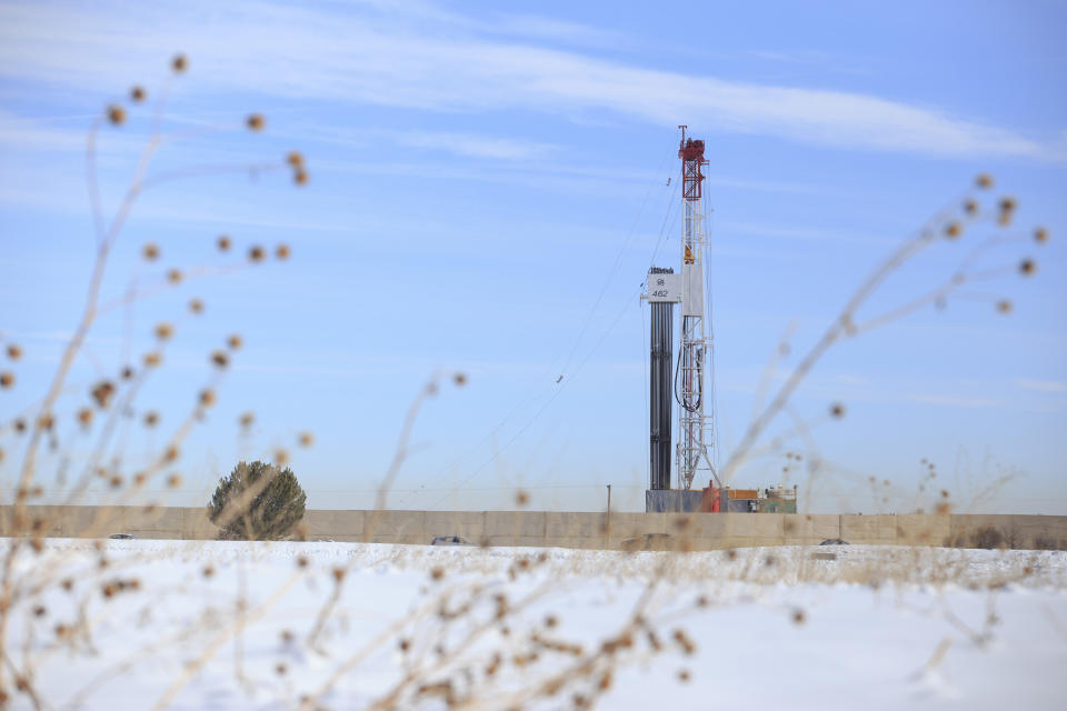 Fracking rigs, like this one in Weld County, Colorado, are driving national controversy. (Photo: Matthew Staver/Bloomberg via Getty Images)