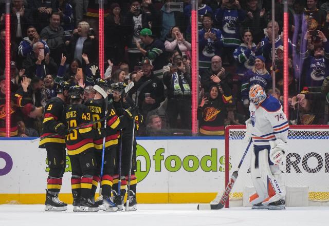 Rangers Best Canucks In Entertaining Battle Between Early-Season