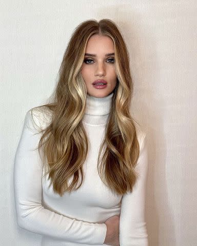 <p>Instagram &#64;rosiehw</p>