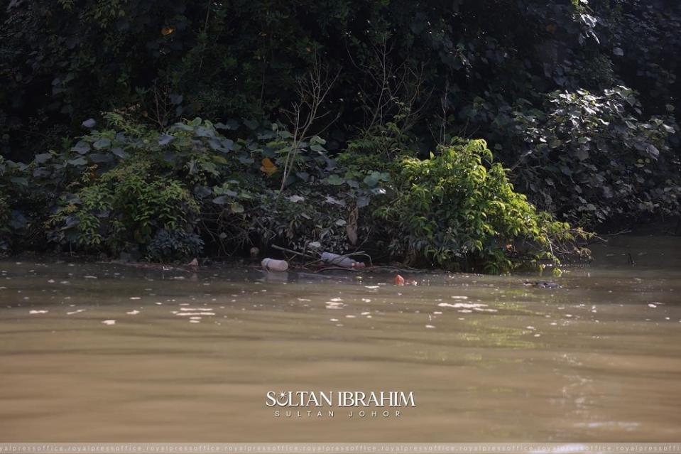 The Sungai Danga area that was polluted with rubbish that littered the river basin. — Picture via Facebook