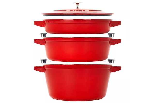 The @staub_usa 5 qt Deep Dutch Oven is 60% off right now! I picked min, Cookware