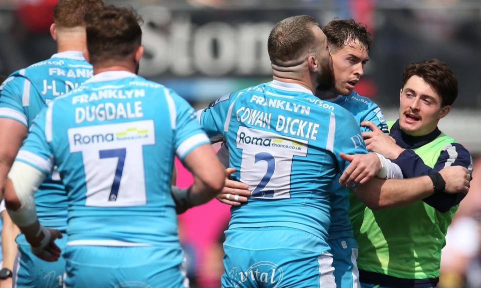 <span>Tom Roebuck receives congratulations after scoring the opening try.</span><span>Photograph: Steve Bardens/Getty Images for Sale Sharks</span>