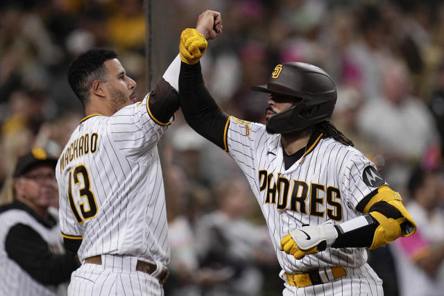 Campusano homers and gets 4 hits as the Padres rout the Tigers 14-3