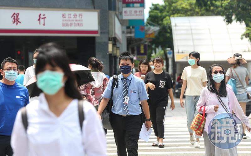 勞動部今（9日）修正發布無薪假勞工補貼「安心就業計畫」，同步提高補貼請領月數上限至24個月。示意圖。（資料照）