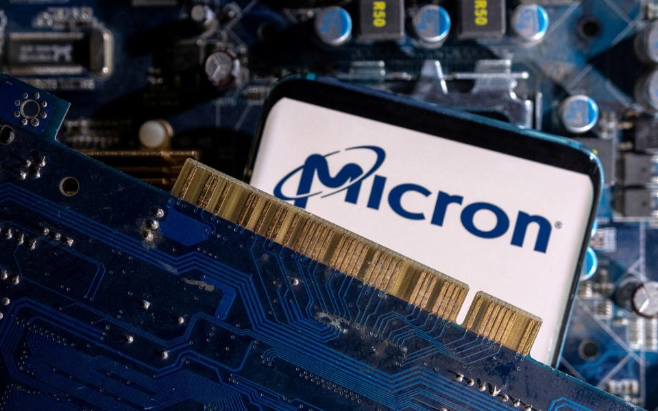 Micron is assessing its next steps after China&#39;s ban on its components - REUTERS/Dado Ruvic