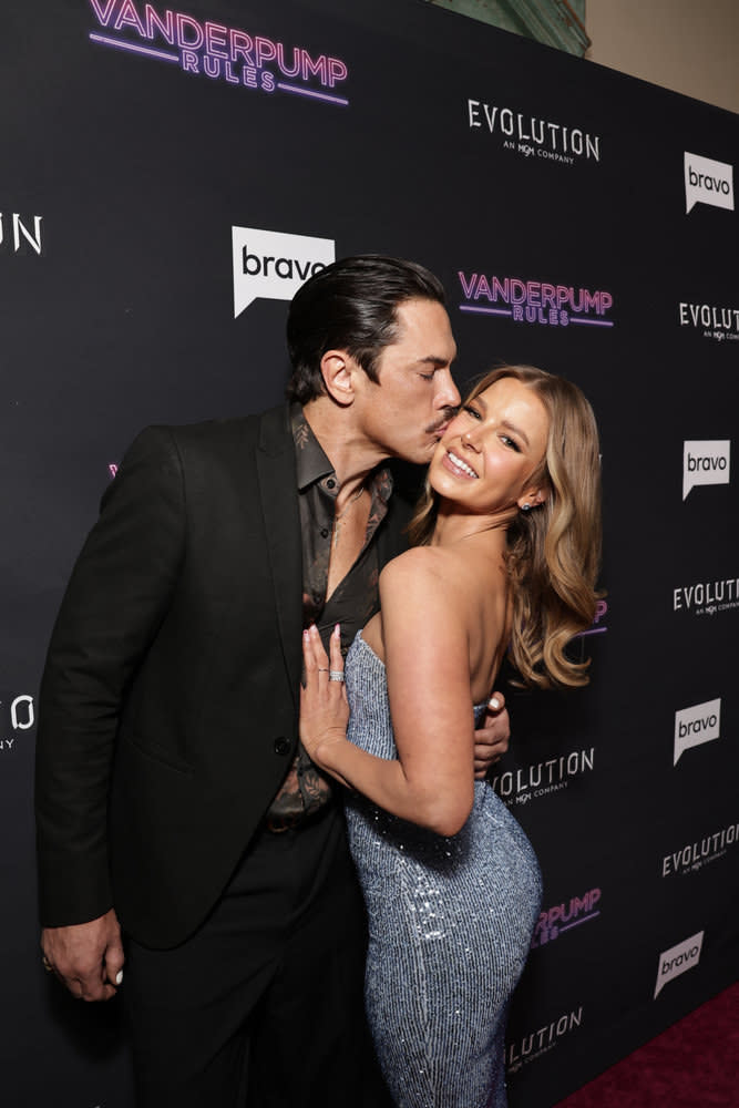 tom sandoval kisses ariana madix on the cheek