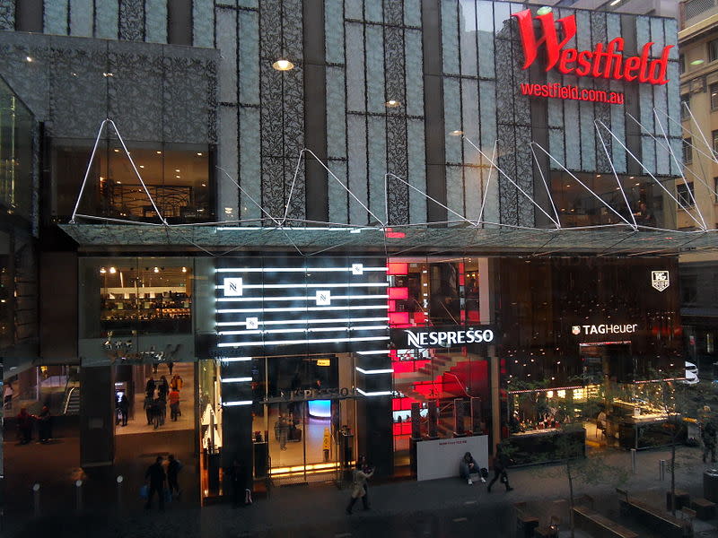 <p><b>6. Westfield Sydney</b></p>Westfield Sydney is a shopping center operated in Sydney, Australia and has over 300 stores to entertain shoppers with various retail brands. The shopping center has over 130 specialty stores. The Westfield Sydney has $1,500 sales per square foot.<p>(Photo: Wikimedia Commons)</p>