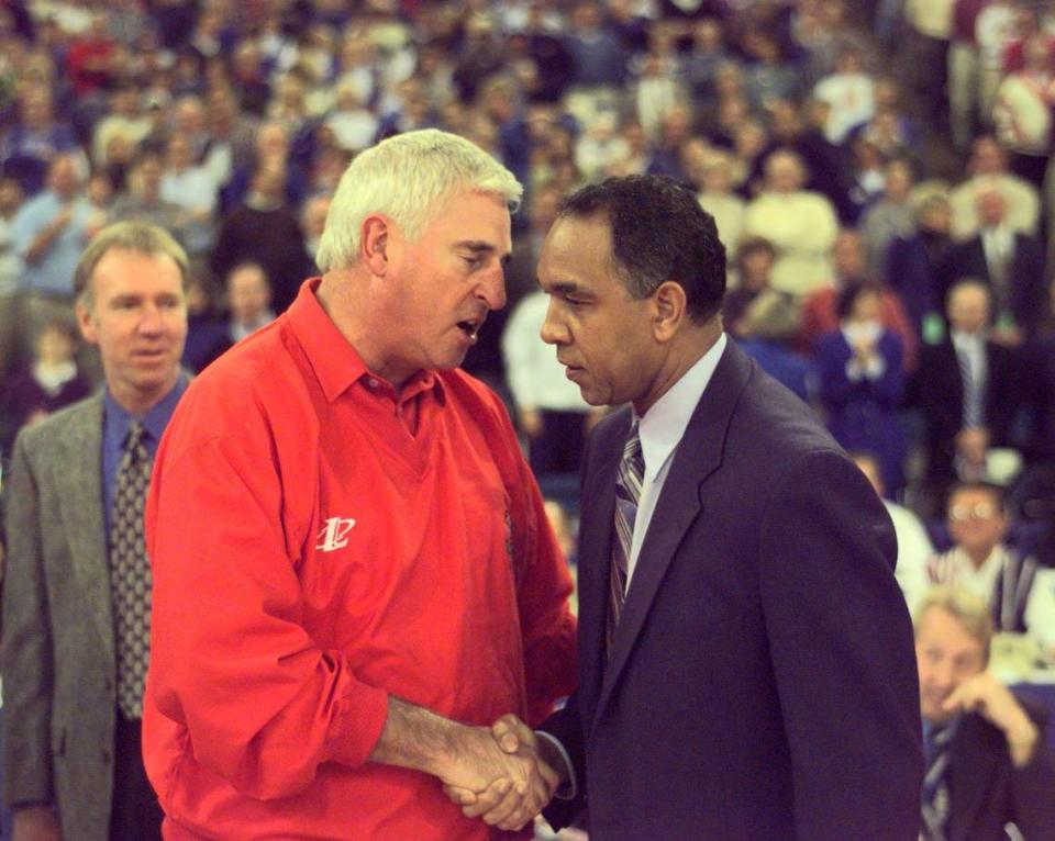 Kentucky coach Tubby Smith met with and told Bob Knight it was an honor to coach against him in 1997 before UK beat the Hoosiers 75-72 in Indianapolis.