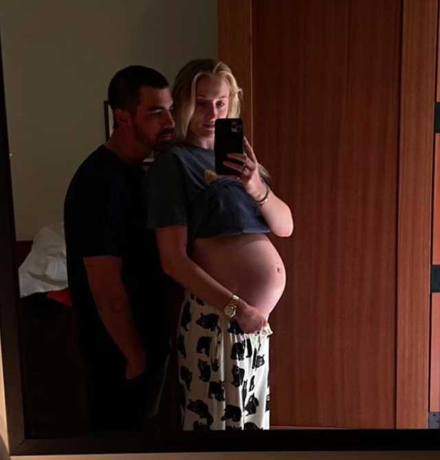 Sophie Turner Shares Never-Before-Seen Photos From Her Pregnancy With Her &  Joe Jonas' Second Child