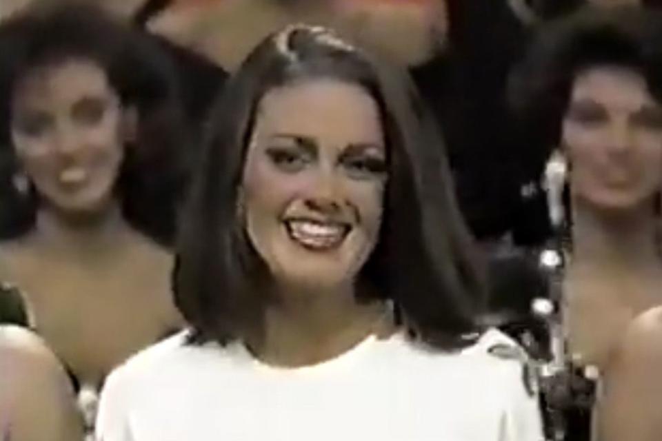 <p>Youtube</p> Cullen Johnson Hill in 1995 Miss America pageant before her addiction took hold.