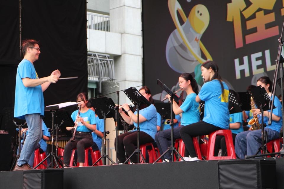 《圖說》新北管樂秀活動由重慶國中管樂團以輕快活潑的「妖怪手錶」揭開序幕。〈教育局提供〉