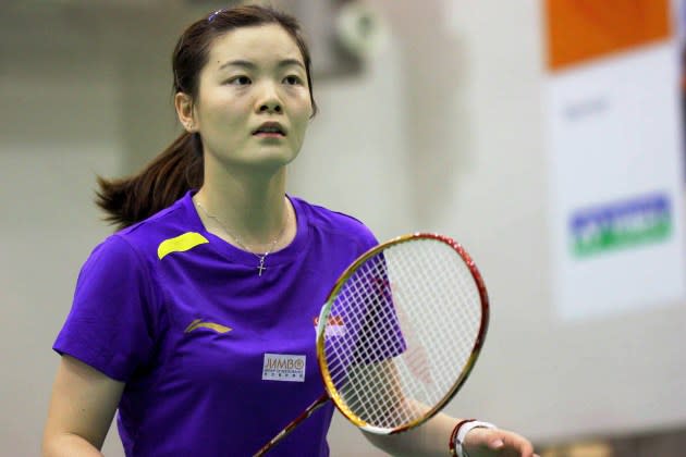 Fu Mingtian won't be playing singles anytime soon, despite winning gold in 2011. (Yahoo Photo)
