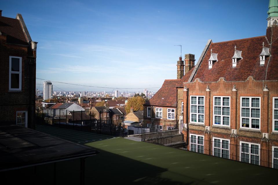 The view from Plumcroft primary school in Greenwich (Plumcroft)