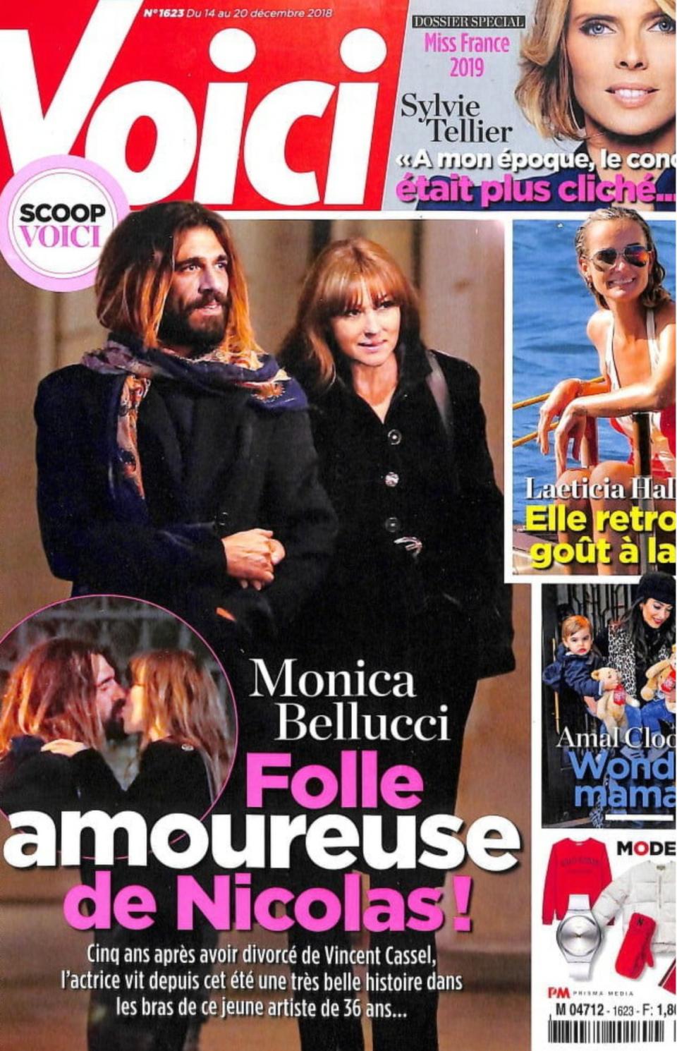 <p>La actriz y el artista se conocieron durante unas vacaciones en Saint Tropez el verano pasado, aunque no fue hasta diciembre cuando conocimos su romance después de esta portada publicada por la revista francesa ‘Voici’. (Foto: <a rel="nofollow noopener" href="http://www.voici.fr" target="_blank" data-ylk="slk:Voici;elm:context_link;itc:0;sec:content-canvas" class="link ">Voici</a>). </p>