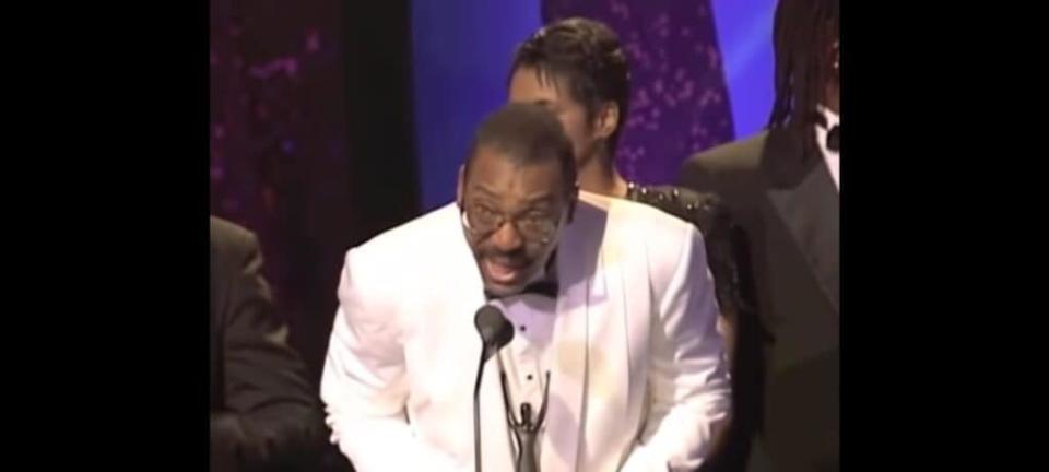 Calvin Simon, accepting his trophy for induction into Rock and Roll Hall of Fame, 1997. (YouTube screenshot)