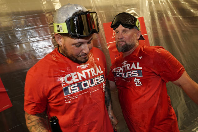 Cardinals clinch NL Central title by beating Brewers 6-2 - Wausau