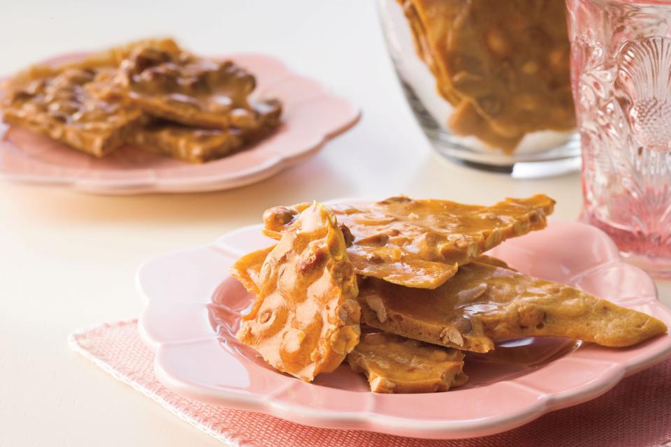 Classic Peanut Brittle