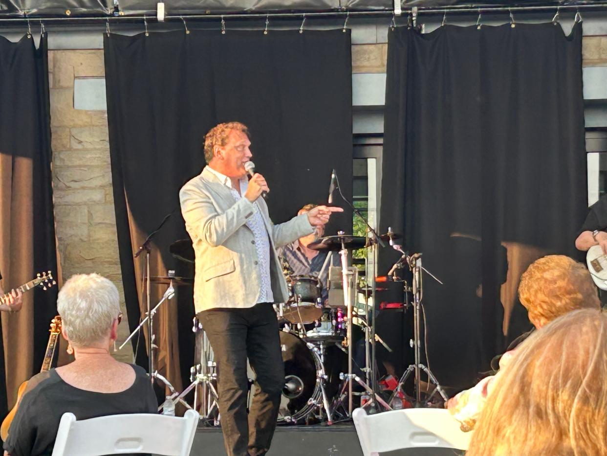 Don Gatlin leading the Kenny Rogers Band at the new Poolhouse Civic Center in Beaver.