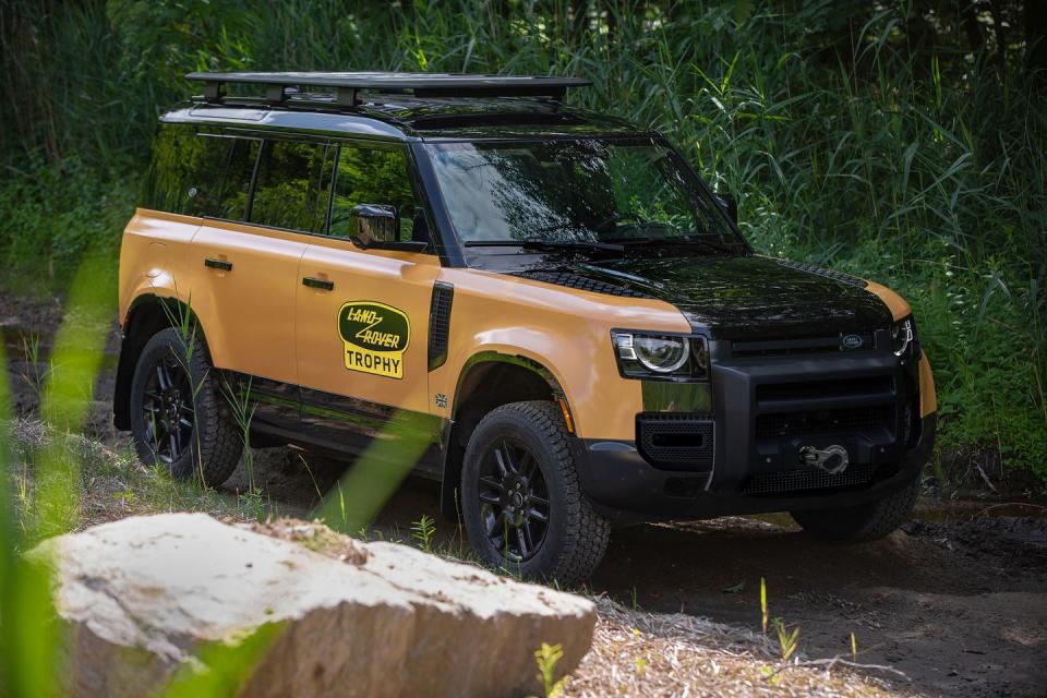 2022 Land Rover Defender Trophy Edition - Full Image Gallery