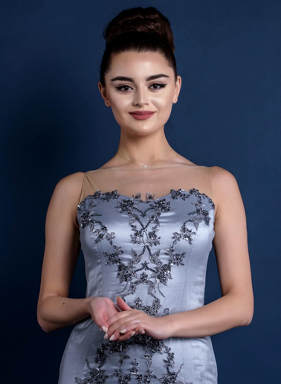 <p><b>Miss Arménie 2019</b> : Liana Voskerchyan</p><p><b>Age :</b> 20 ans</p><p><b>Taille :</b> 1m784</p><p><b>Profession :</b> étudiante en sciences politiques</p>...