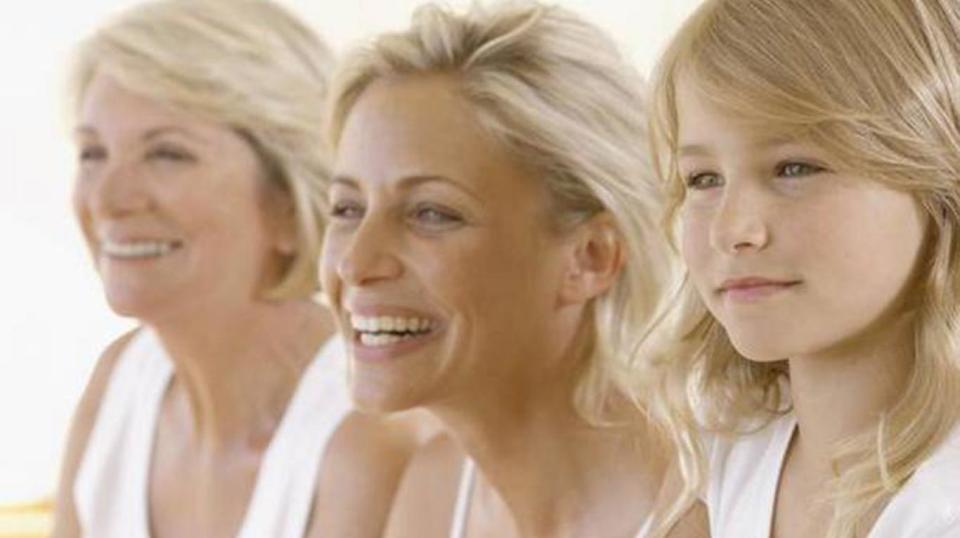 El factor genético es el más determinante, por lo que es posible estimar la edad de inicio de la menopausia en una mujer según los antecedentes de su madre y/o hermana/s. (Foto: Getty)