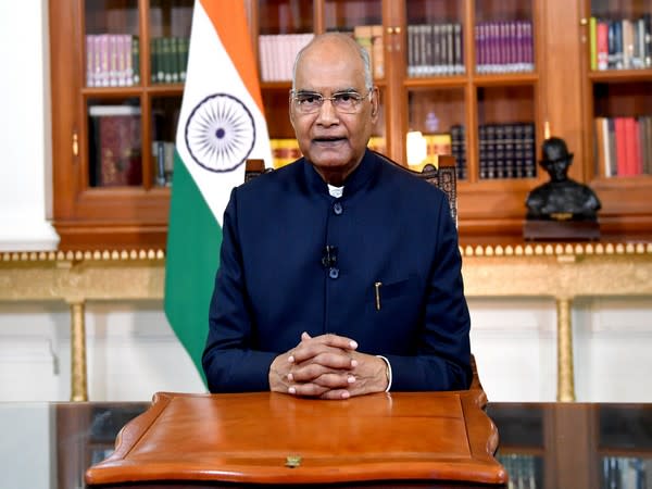 President Ram Nath Kovind arrives at Lucknow