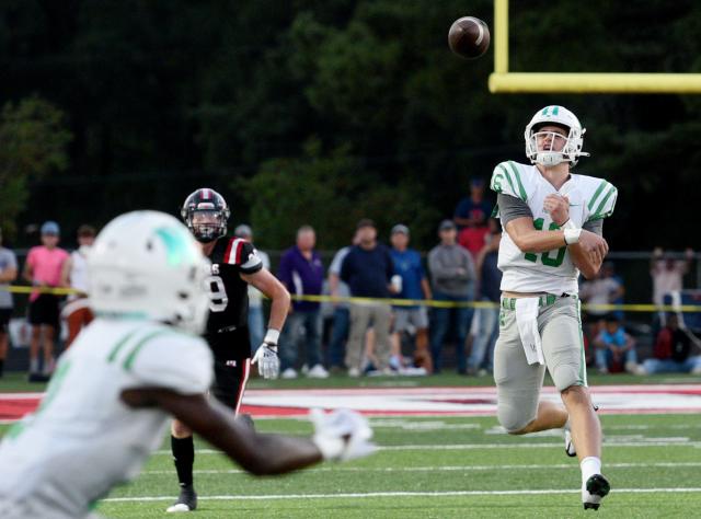 Texas commit Arch Manning breaks high school passing records previously  held by uncles Peyton, Eli 