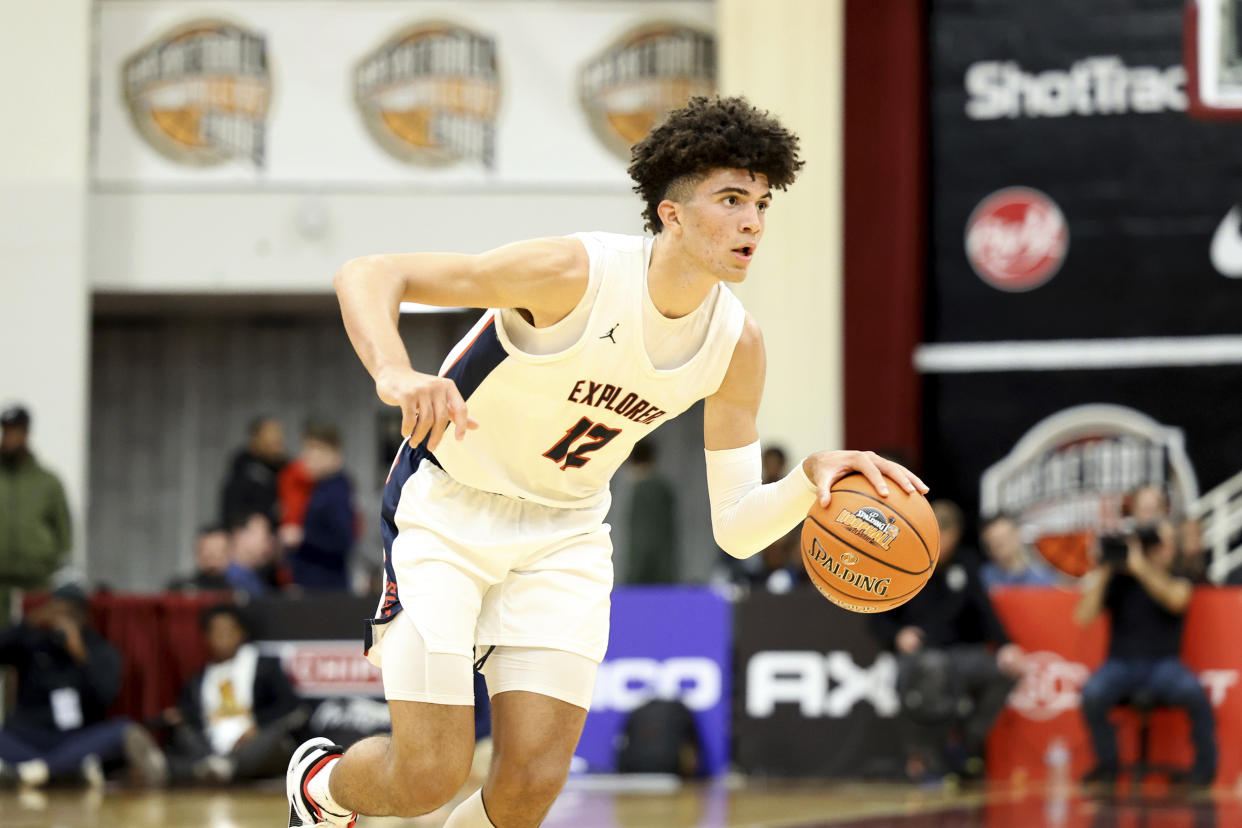Cameron Boozer is the top boys basketball player in the 2025 high school class. (AP Photo/Gregory Payan)