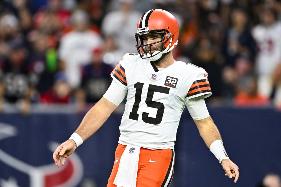 Joe Flacco reacts during the Browns' AFC divisional playoff loss to the Texans on Jan. 13, 2024.