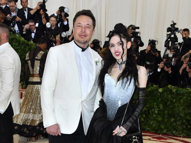 What Does Grimes New Song Mean, Player Of Games & Elon Musk