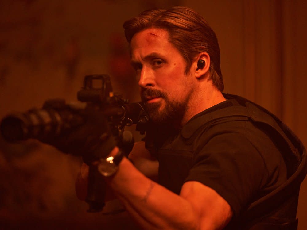 Ryan Gosling wird auch in der Fortsetzung von "The Gray Man" mitspielen. (Bild: Netflix/Paul Abell)