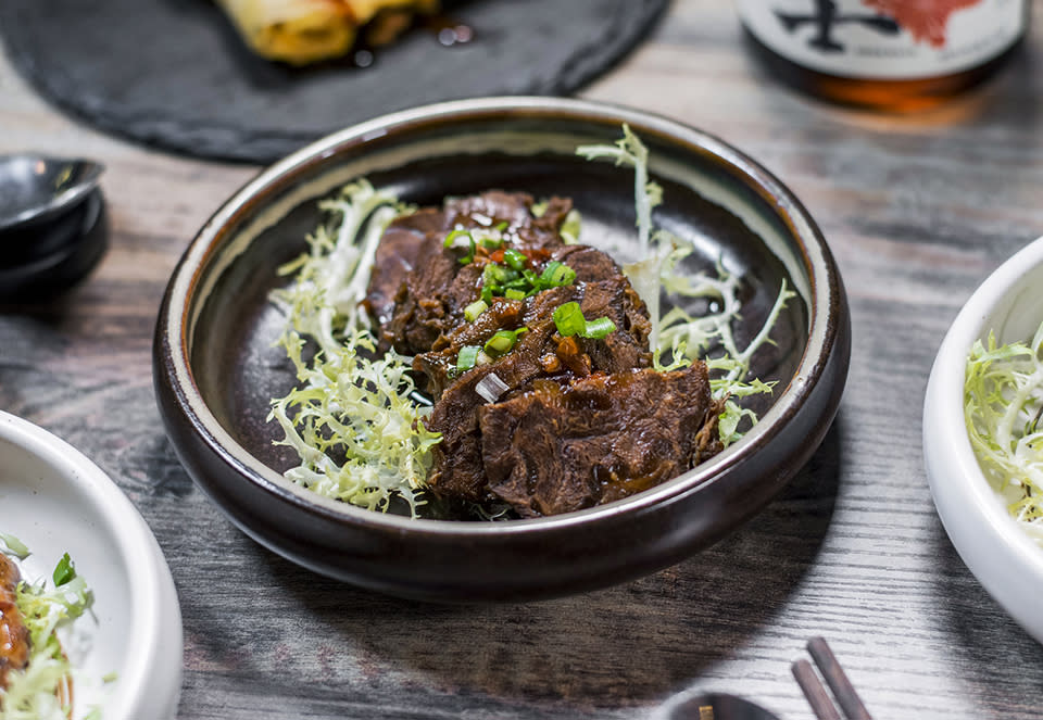 佐敦美食︱台籍店主開日式居酒屋「台北人」自創和牛臭豆腐+松露醬滷牛舌飯