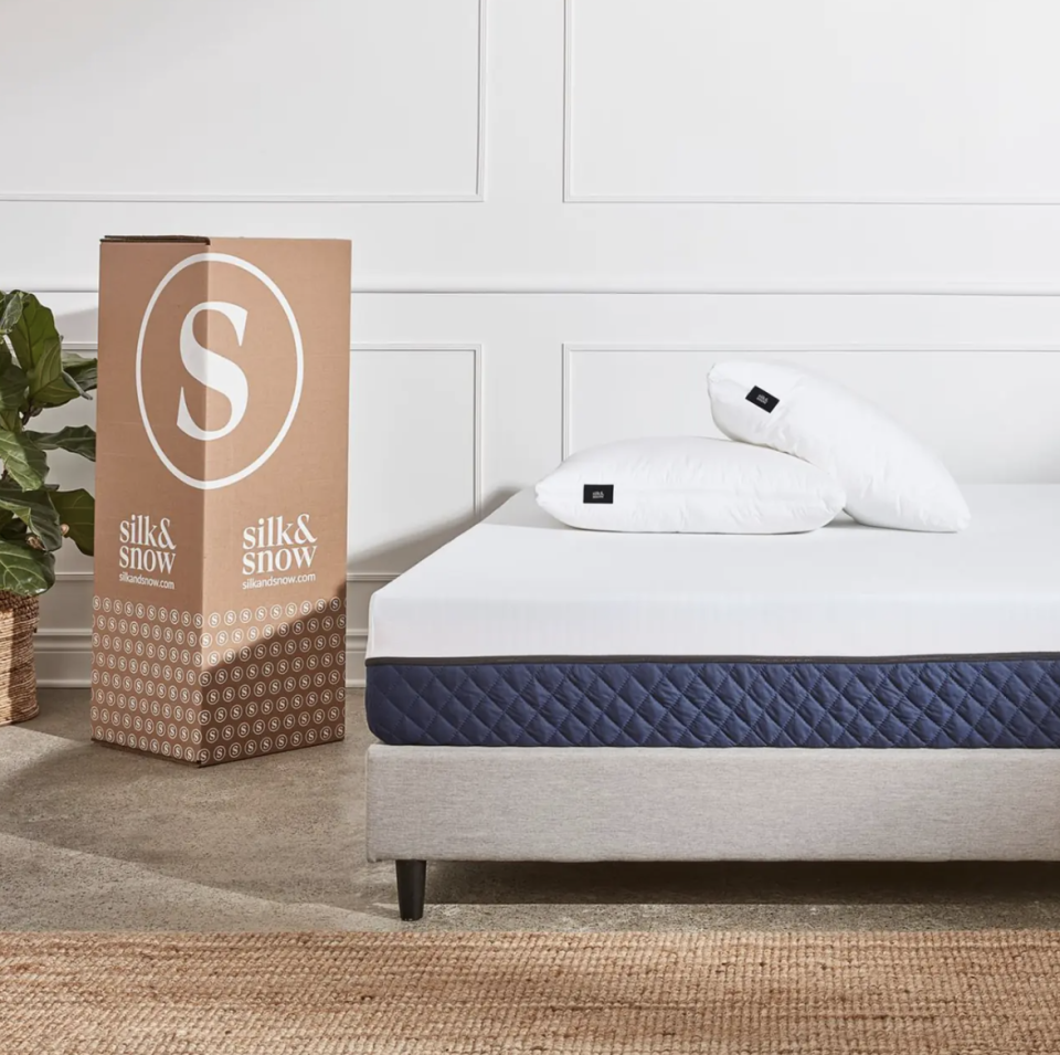 <p><a href="https://go.redirectingat.com?id=74968X1596630&url=https%3A%2F%2Fwww.silkandsnow.com%2Fen-us%2Fmattress%2F&sref=https%3A%2F%2Fwww.cosmopolitan.com%2Flifestyle%2Fg60177526%2Fbest-mattresses-under-1000%2F" rel="nofollow noopener" target="_blank" data-ylk="slk:Shop Now;elm:context_link;itc:0;sec:content-canvas" class="link ">Shop Now</a></p><p>The S&S Mattress</p><p>silkandsnow.com</p><p>$650.00</p><span class="copyright">Silk and Snow</span>