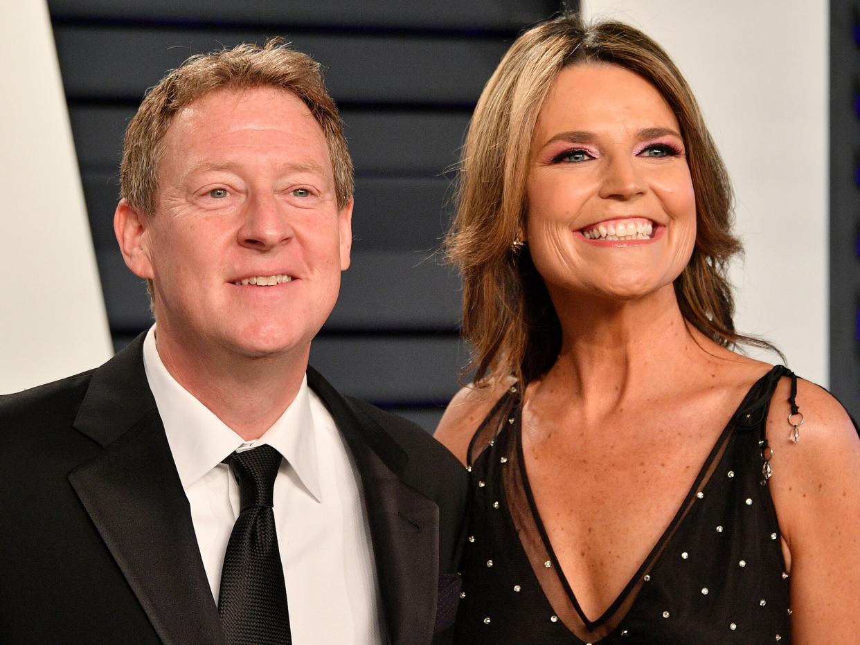 Michael Feldman (L) and Savannah Guthrie attend the 2019 Vanity Fair Oscar Party hosted by Radhika Jones at Wallis Annenberg Center for the Performing Arts on February 24, 2019 in Beverly Hills, California