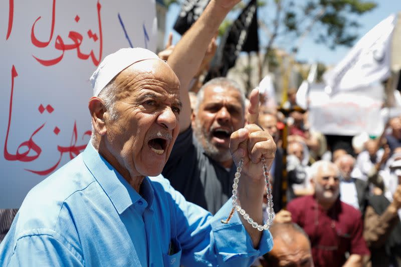 Protest over the death of Nizar Banat, in Hebron