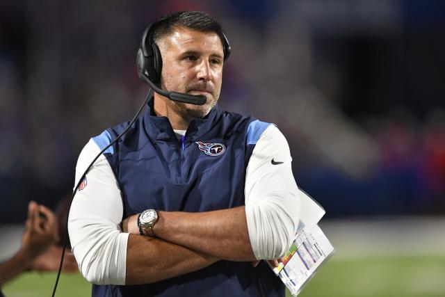 Titans coach Mike Vrabel celebrates with surprise shower