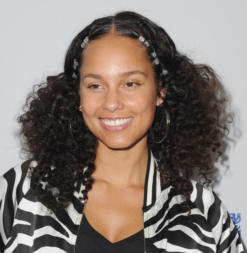 Curly hairstyles: Alicia Keys