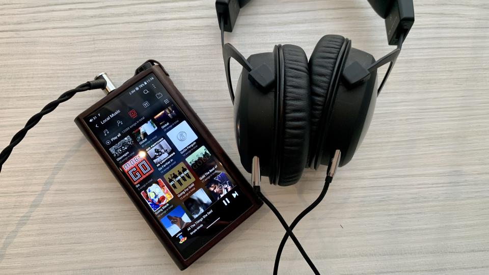 I tried FiiO's M15S hi-res audio player and it's a musical