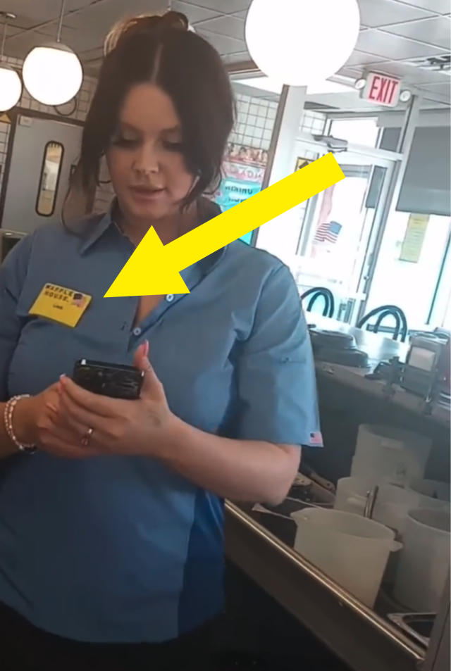 Lana Del Rey Works a Shift Waffle House in Alabama: Photos – Billboard