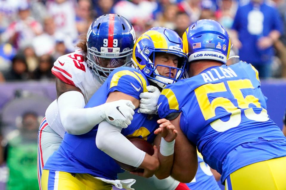 Will Matthew Stafford and the Los Angeles Rams beat the New York Giants? NFL Week 17 picks, predictions and odds for Sunday's game.