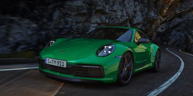 2023 Porsche 911 Carrera T Returns to Delight Drivers Who Can't